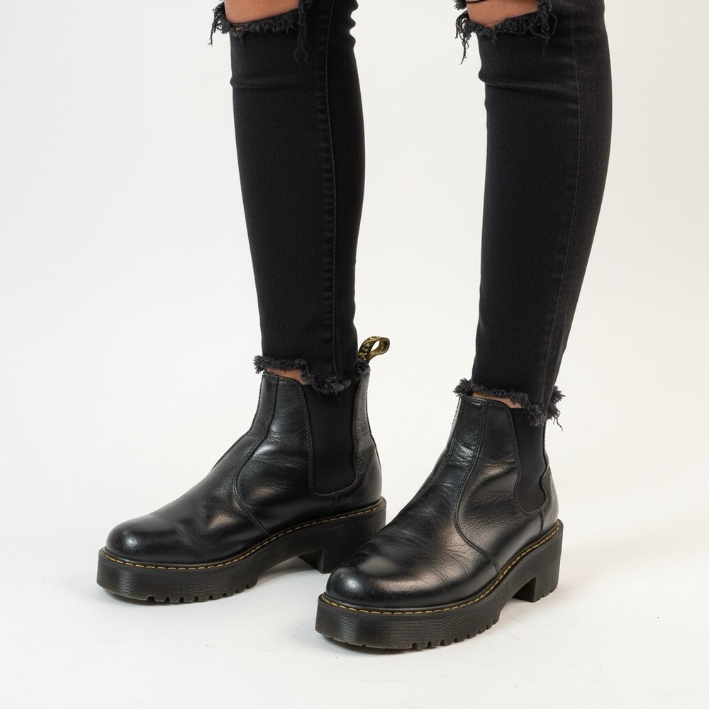 DR. MARTENS BLACK LEATHER PLATFORM ROMETTY BOOTS WOMAN 38 - Picture 2 of 15